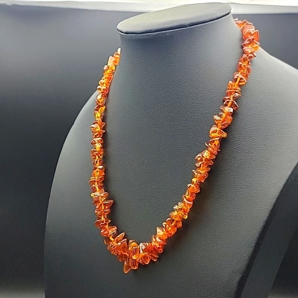 Natural Baltic Amber Chip 17.3" Necklace Barrel Closure Cognac Bead Beaded UV - Picture 3 of 12